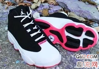 女生最适合穿什么款式的AJ 街拍女生上脚AJ13搭配示范