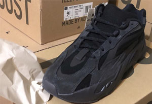 Yeezy 700 V2“Vanta”六月发售 yeezy 700 V2偏码吗