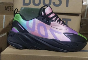 YEEZY 700 V3渐变配色谍照曝光 椰子 700 V3何时发售