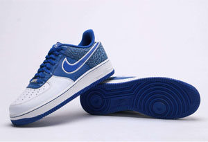 Nike AF1和Dunk SB有什么区别 Nike AF1和Dunk SB哪个系列比较好