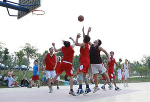 夏季打篮球怎么防暑 夏季打篮球后心脏跳得特别快是什么原因