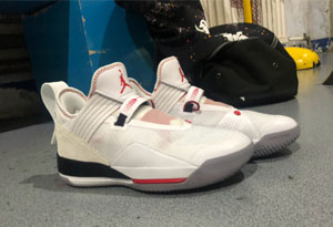 AJ33 SE白水泥实战测评 AJ33 SE白水泥耐磨吗