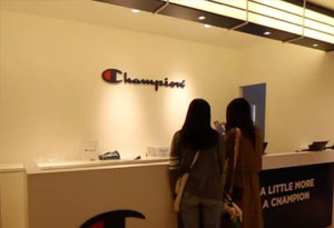 Champion是网红品牌吗？Champion日版和美版有什么区别？