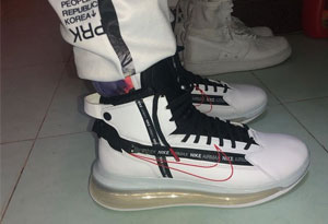 air max 720 saturn白色上脚如何搭配 air max 720 saturn白色上脚街拍