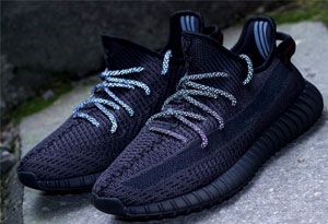 yeezy 350 v2纯黑侧透货量95000双 Yeezy 350 V2 “Black”堕天使价格趋势怎么样