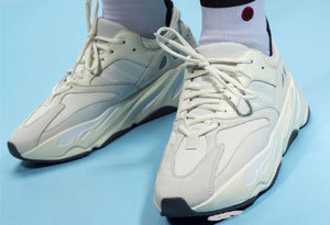 yeezy 700 Analog上脚好看吗 yeezy 700 Analog什么时候发售