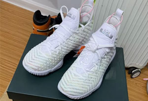 lbj16巴斯光年开箱测评 lbj16巴斯光年有减配吗