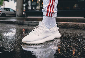 Yeezy 350 V2纯白补货信息2019 Yeezy 350 V2纯白价格会低于原价吗