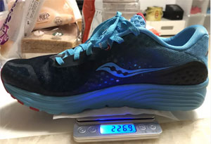 圣康尼kinvara8芝加哥限定跑步测评 Saucony Kinvara8芝加哥限定偏码吗