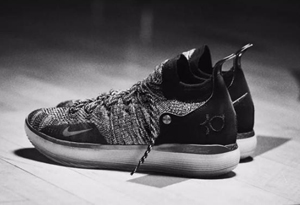 杜兰特11和欧文5哪个好 KD11和欧文5谁更值得买