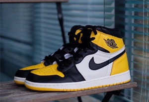 AJ1黑黄脚趾实物欣赏 AJ1黑黄脚趾上脚图