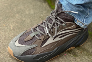 YEEZY Boost 700 V2 Geode上脚图 YEEZY BOOST 700全新Geode配色实拍图